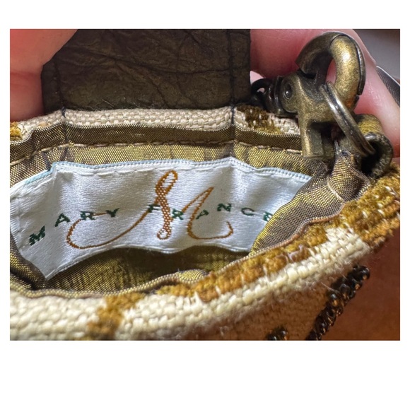 Mary Frances Beaded Mini Wristlet Phone Bag Green Gold Earth Tones - Picture 7 of 9